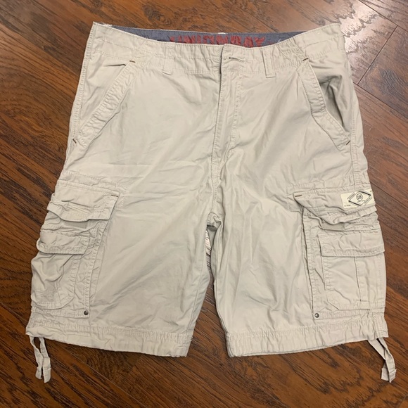 UNIONBAY Shorts Mens Union Bay Cargo Style Shorts Size 34 Poshmark